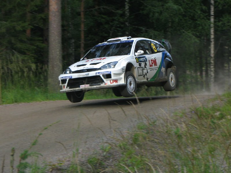 fin04m_img_7041.jpg